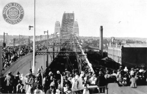 Crowds at southern side of Sydney Harbour Bridge on opening day